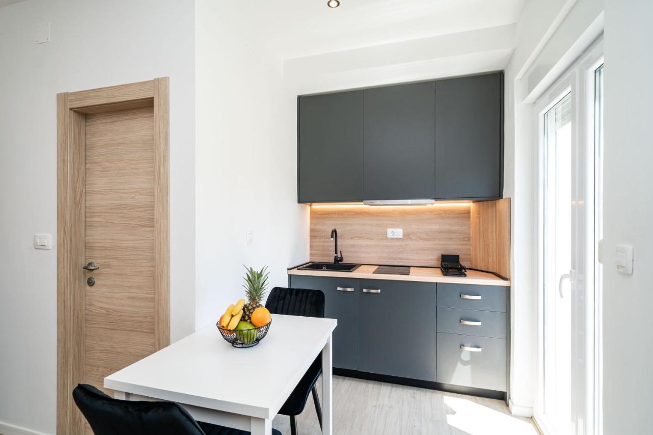 Bacan Serviced Appartement *